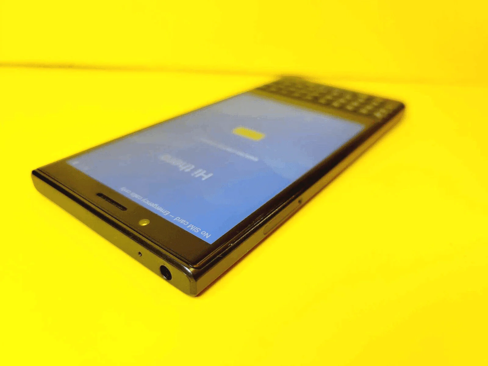 BLACKBERRY KEY2 LE 32GB KEYTWO UNLOCKED CELL PHONE Refurbished - Image 4