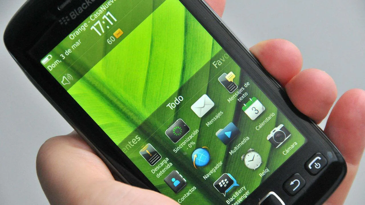 BlackBerry Torch 9860 4GB 5MP GSM Refurbished - Image 3