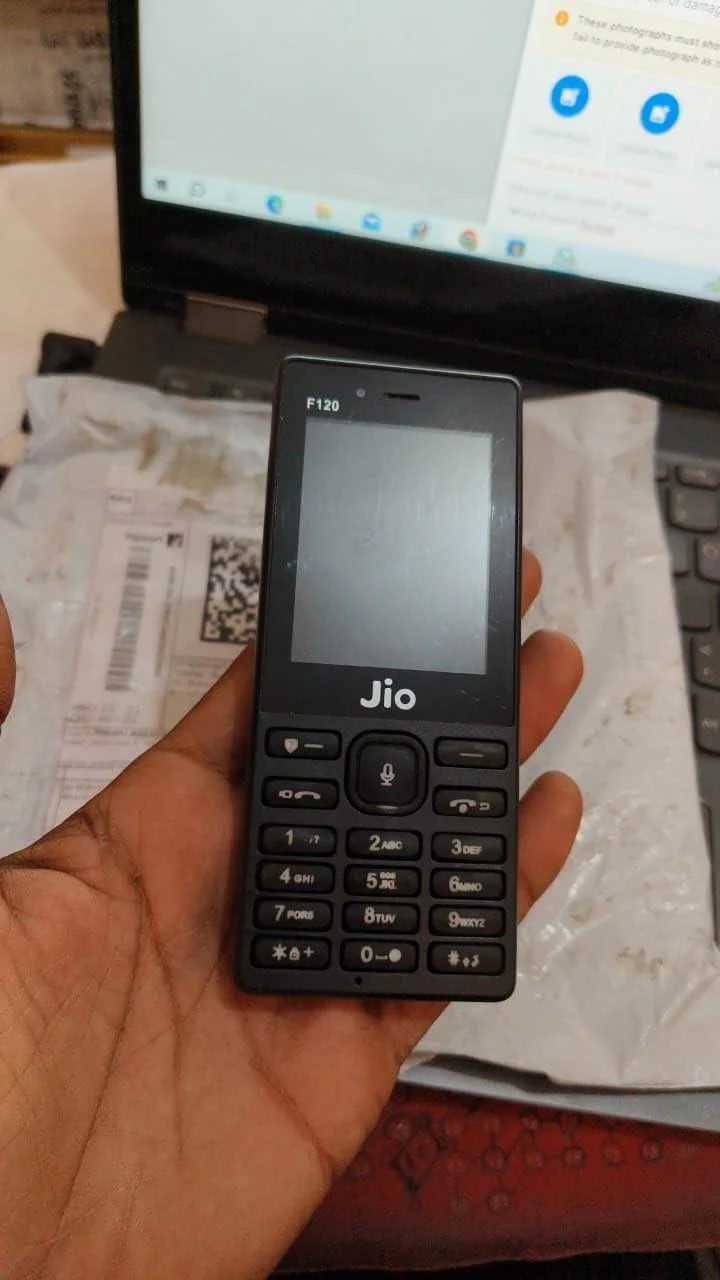 JioPhone 4G Keypad Phone, Premium Design, YouTube, Whatsapp, JioTV, JioCinema, JioSaavn, Video Calling, LED Torch Refurbished - Image 2