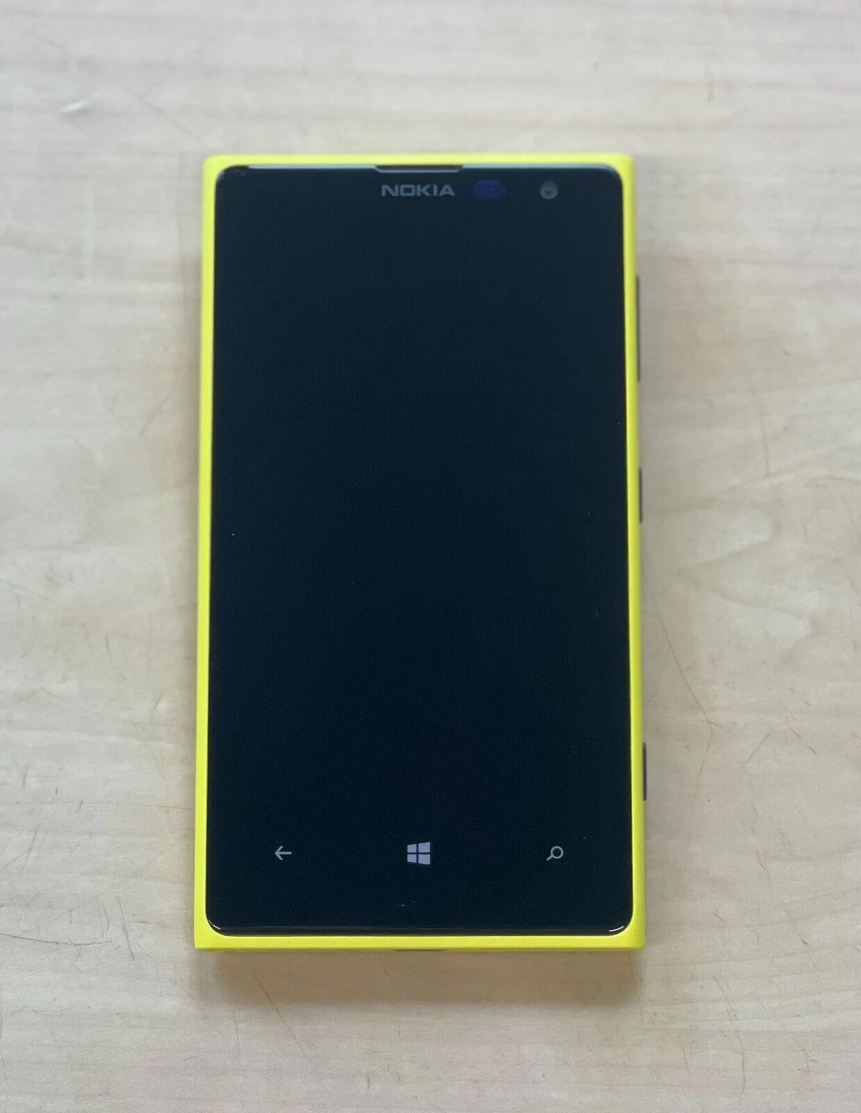 Nokia Lumia 1020 4G LTE Smartphone - 32GB Yellow Refurbished - Image 4