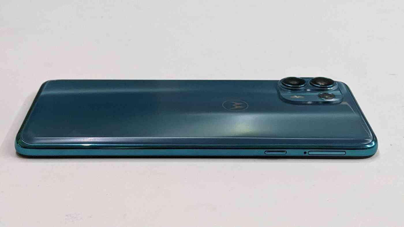 Moto Edge 20 Fusion 5G 6/128GB Cyber Teal Refurbished - Image 8